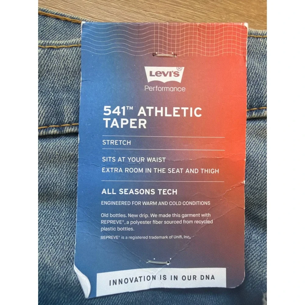 Levis 541 Athletic Taper Jeans Mens 60x32 Big & Tall Light Wash Stretch Denim‎